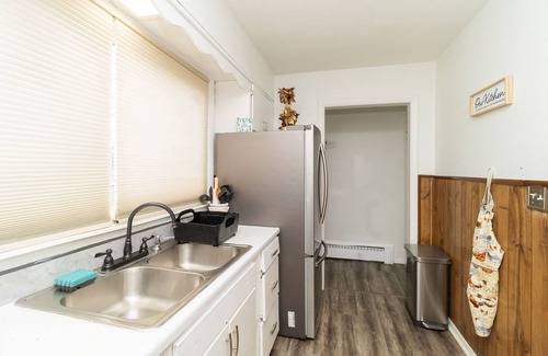 North Chicago Casa | 6 Min to Naval Station Great Lakes,Six Flags, RFU Medical Center,FHCC,Commissary