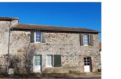 La Roche-sur-Yon Casa | 6-person gite with stunning view of Moulin Papon lake