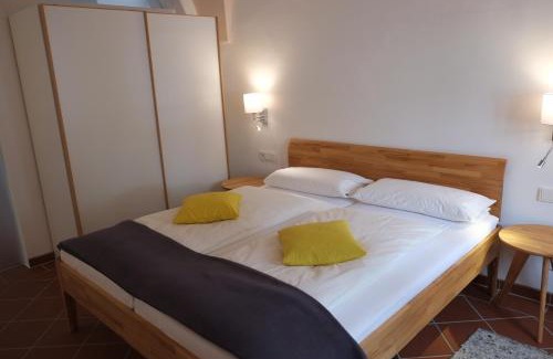 Pielenhofen Apartamento | 60qm Wohnung Naabtal im historischen Pfarrhaus Pielenhofen