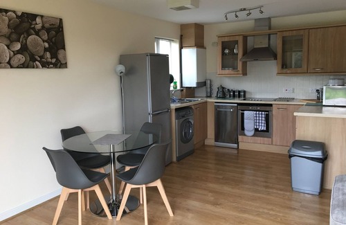 St Neots Apartamento | Apartamento-Exclusivo-Baño privado con ducha-Vista al rio-Penthouse 65 Skippe...