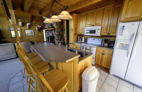 Forksville Casa | 6BR Luxurious Mountain Escape