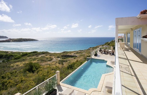 Cay Bay Hill Villa | 7 Bedroom Villa w Infinity Pool & Best View in SXM