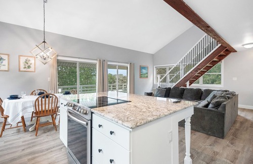 Bean Station Casa | 7 Guest Lake House - Grill & Fire Pit, Air Hockey