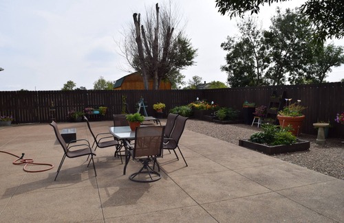 Nashua Casa | 7 minutes to dredge cuts. 15 minutes to fort peck marina. Hunters paradise.