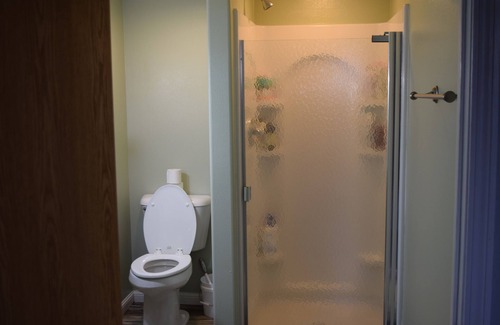 Nashua Casa | 7 minutes to dredge cuts. 15 minutes to fort peck marina. Hunters paradise.