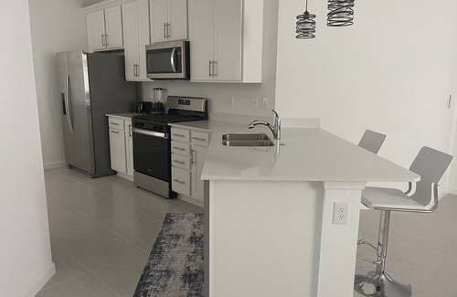 Englewood Villa | 7 minutes to Manasota Beach. Pools, bocce ball, pickleball, fitness center