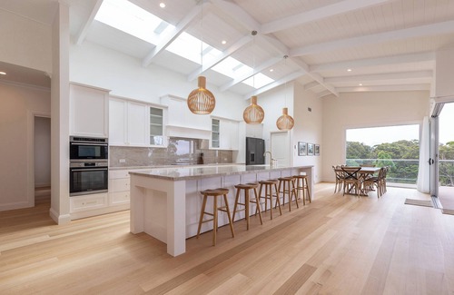 Red Head Casa | 76 Red Head Road with luxuries outdoor pool