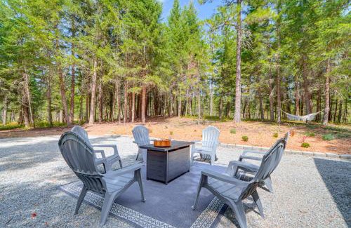 Athol Apartamento | 8 Mi to Farragut State Park Wooded Cabin Escape!