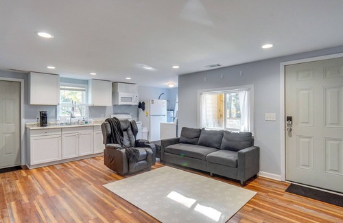 Aberdeen Casa | ~ 8 Mi to Pinehurst: Cozy Home w/ Extended Deck!