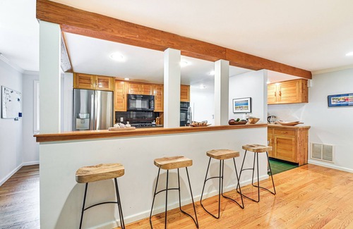 Housatonic Casa | 8 Mi to Tanglewood & Butternut Ski: Spacious Home!