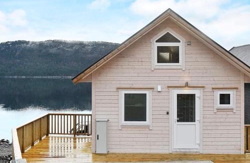 Haram Casa | 8 person holiday home in VATNE