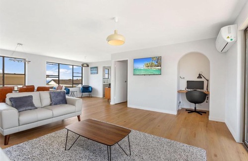 Forster Casa | 86 Becker Road