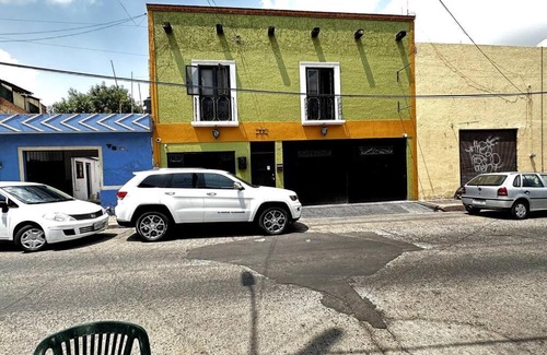 Guadalajara Casa | #9-Fast Wifi-Private Apto-Street Entry-Garden-CableTV