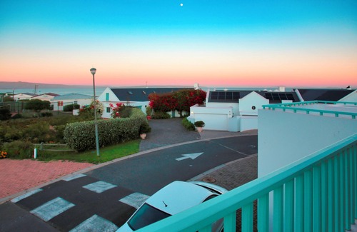 Langebaan Casa | 99 Steps, Langebaan 8-sleeper