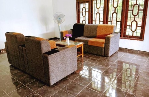 Dambulla Hotel | A A A Guest House