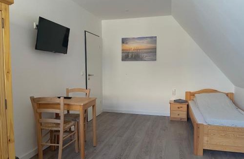 Tornesch Casa | A & B Apartment und -Zimmervermietung eGbr