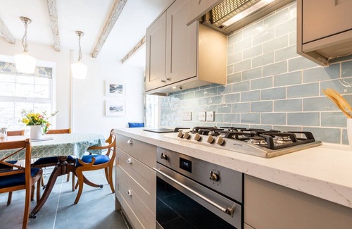 Newport Casa | A beautiful coastal townhouse in the heart of Newport, Pembrokeshire