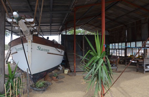 Cavendish Alquiler De Eote | A Boat in the Grampians - Nature Lovers Eco-retreat