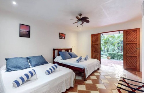 Ballena Complejo | A boutique jungle oasis! Spacious villa with resort amenities.