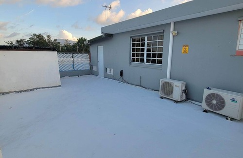 Cienaga Baja Casa | A/C, Netflix, Smart TV, centric to everything, Quiet/Safe, 20 from Airport