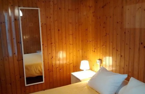 Malpica de Bergantinos Cabaña | A Casa de Regina para 8 personas