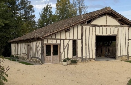 Rives Casa | Una encantadora casa de barro perigordiano