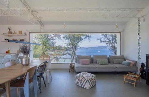 Donon Casa | A Factoria Beach House by Prishomes