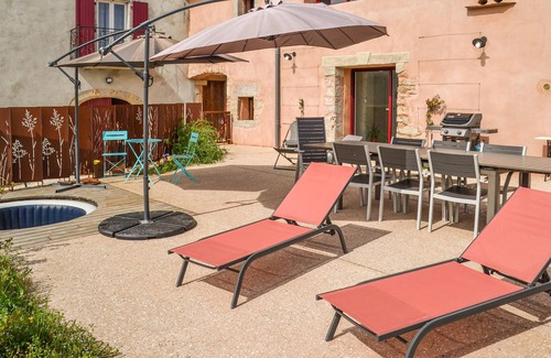 La Vacquerie-et-Saint-Martin-de-Castries Casa | Alojamiento de 3 habitaciones en ST MICHEL