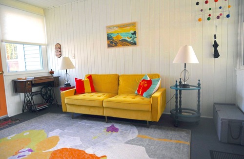Independence Casa | Una casa de huéspedes con una decoración única con artículos reciclados y reciclados.