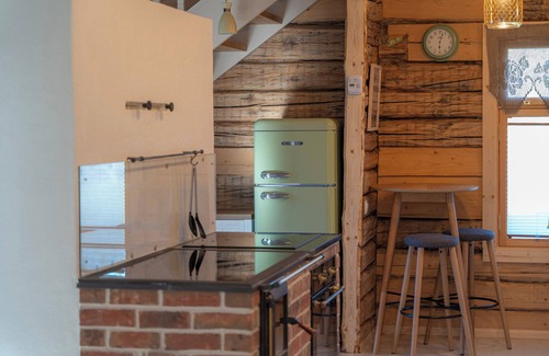 Kardla Cabaña | A holiday like at grandma's. Cosy cottage with pool for families and friends.