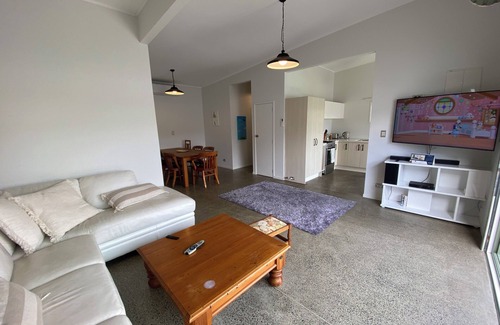 Manly Casa | A Kiwi beachside holiday a couple of minutes walk to the sand ...