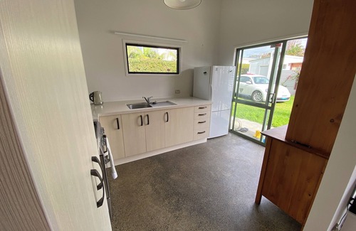 Manly Casa | A Kiwi beachside holiday a couple of minutes walk to the sand ...