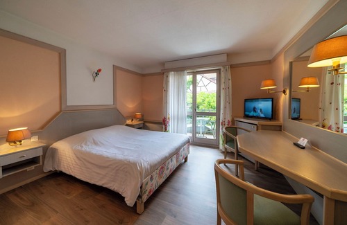 Saint-Hippolyte Hotel | A la Vignette