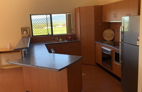 Atherton Casa | A picturesque 3 bedroom house with splendid views