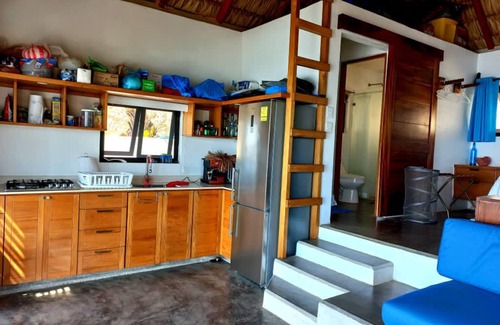 Bouvet Island Cabina | Disfruta de un lugar tranquilo con playas virgenes a solo unos pasos de ti.