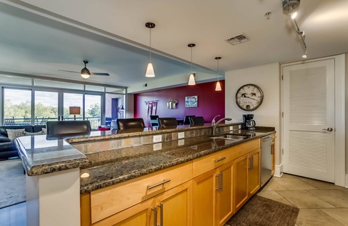 Tuscaloosa Condominio | ¡Un "ALQUILER DE MAREAS EN ROLLO" disponible para la graduación de diciembre!