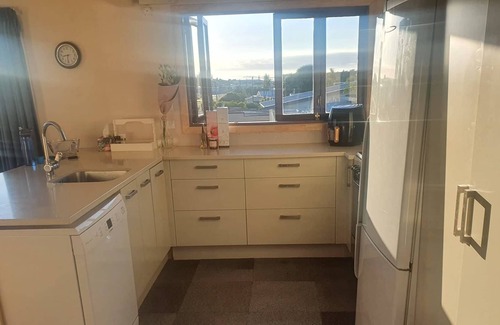 Foxton Beach Casa | A tidy treasure close to the beach! Enough space for the whole family.