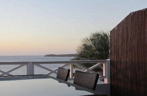 Sabana Westpunt Apartamento | Todo un nuevo apartamento amueblado. 2 pisos, 2 baños, vista 100% al mar.