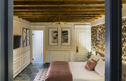 Plaka Hotel | A77 Suites, Small Luxury hotels of the World