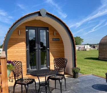 Rhuddlan Otro | Abbey farm luxury glamping