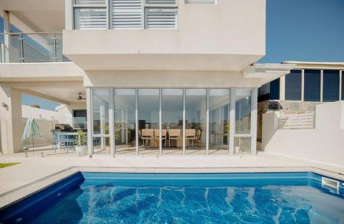 Mullaloo Casa | Above The Clouds by St Nicholas