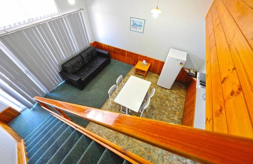 Tarcoola Beach Hotel | Abrolhos Reef Lodge