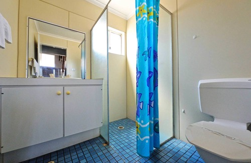 Tarcoola Beach Hotel | Abrolhos Reef Lodge