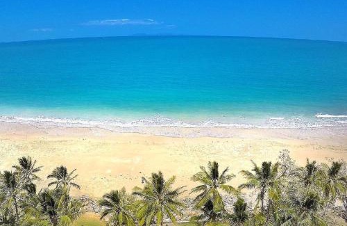 Blacks Beach Apartamento | ABSOLUTE BEACH FRONT MACKAY - Blue Pacific