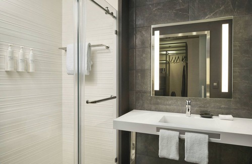 South Lake Union Hotel | AC Hotel by Marriott Seattle Downtown