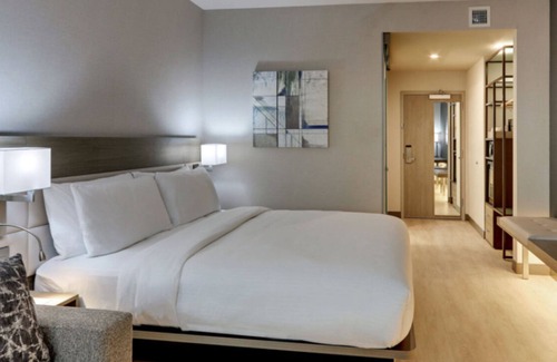 Chesterfield Hotel | AC Hotel by Marriott St. Louis Chesterfield