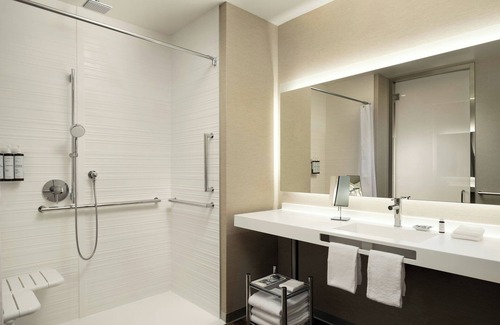 San Rafael Hotel | AC Hotel San Rafael Downtown