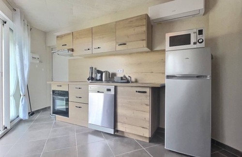 Le Cannet-des-Maures Apartamento | Accommodation with swimming pool