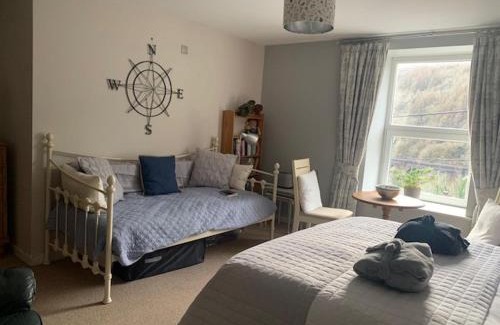 Port Talbot Casa | Accommodation at the Vestry