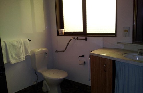 Napier Hotel | Ace High Motor Inn